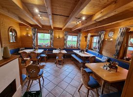 Peter's Grill - Peter Majoros