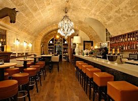 Tast Club