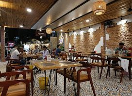 Damnak Mahob Khmer Restaurant