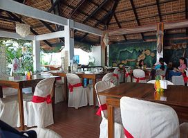 Ian Jole Camalig Restaurant