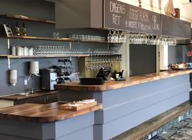 Kuplen - Cafe-Restaurant-Bar