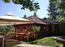 Ada Bistro