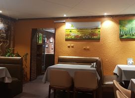 Grand Lux Restaurant