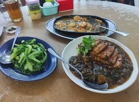 家好月圆美食馆 Moonlight Resonance Restaurant