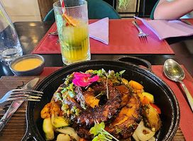 Aranza Bistro