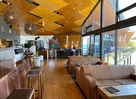 Mrs Jones Restaurant Bar Lounge