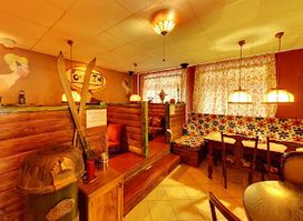 COSMOPOLITAN café & restaurant & pizza