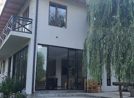 Our yard - ჩვენი ეზო