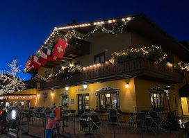 Pepi's Bar & Restaurant