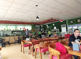 Incredible Food House