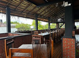 Sandamadala Family Restaurant