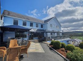 The Plough Hotel & Restaurant