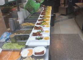 مطعم الساعة
