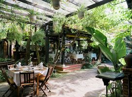 SECRET GARDEN HOIAN