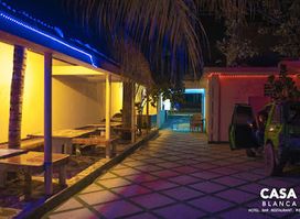 Casa Blanca Hotel Bar Resto Piscine