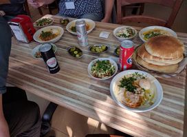 Bahadunas Hummus