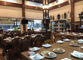 Delta Coffee Shop & Restaurant
