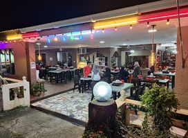 4Nurzai Steamboat House