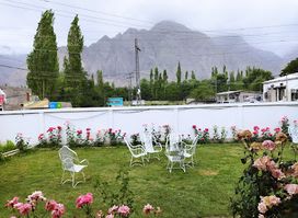 Hotel Summit & Restaurant
