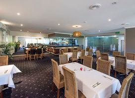 Vista Restaurant at Comfort Inn Grammar View