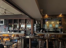 YoYo Bar and Restaurant