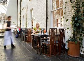 Silk Road Cafe