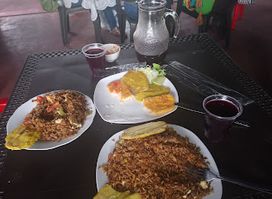 Restarurante Leña y Carbón