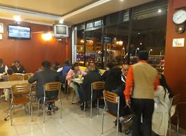Restaurante Media Noche