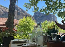 Boufidis Greek Tavern