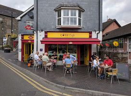 Cosy Café