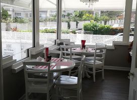 Dianne Tea Shop