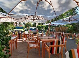 NAZ Restaurant