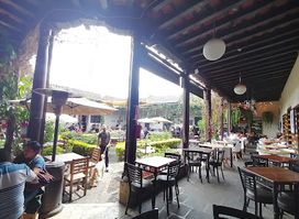El Local