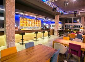 Twins Café & Restaurant