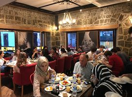 Le Shener’s Restaurant & Gastro Bar (5* Turistik Tesis)