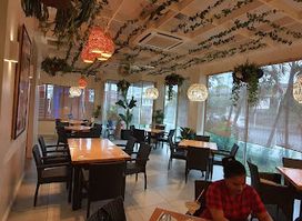 Bad Dog Cafe