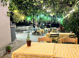 Mëndra Traditional Restaurant