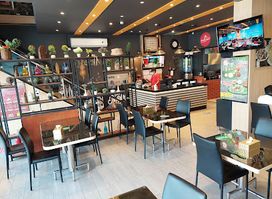 Red Table Restaurant, Abdullah Fouad Branch