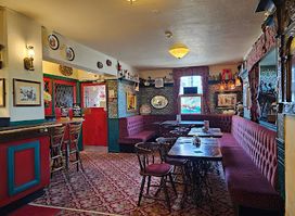 Y Glyntwrog Inn
