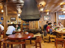 Nhà hàng Khám Phá Việt ( Thắng cố A Quỳnh )