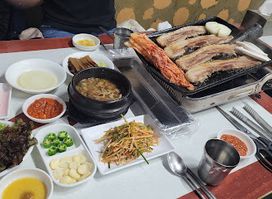 삽자루든돼지