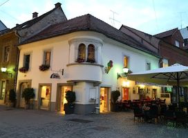 La Pizzeria