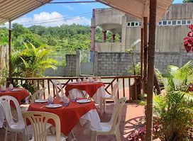 Chez M Chamarel