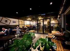 b twelve Cafe