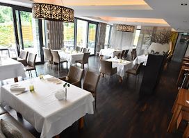 schanz. restaurant.