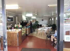 Whistle Stop Café on Louise