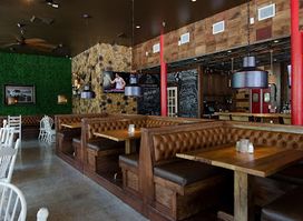 The Moonshiners Southern Table + Bar