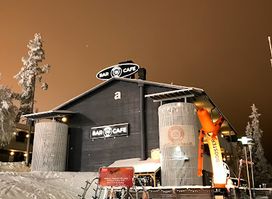 Ski Booster - Bar - Cafe - Grill