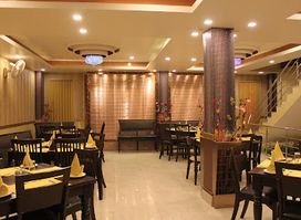 Qzine Restaurant