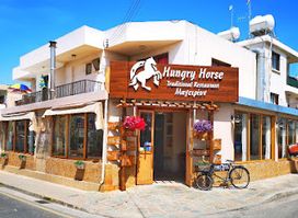 Hungry Horse Taverna & Μαγειριόν